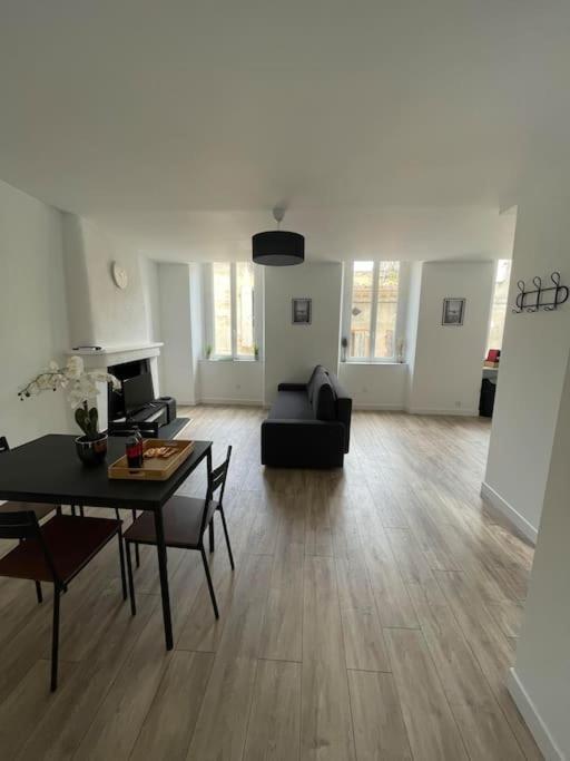 Appartement1 Neuf Climatisee Blaye Exterior photo